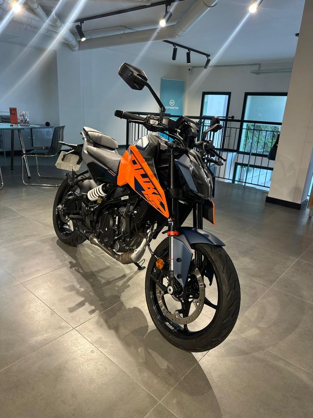 KTM 125 DUKE GERENCIA