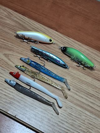 Señuelos de pesca variados