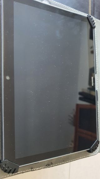 Tablet Huawei Negra con Funda Gris