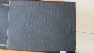 Tablet Huawei Negra con Funda Gris