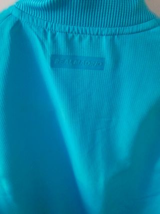 Chaqueta Real Madrid Adidas Azul
Talla 12 años