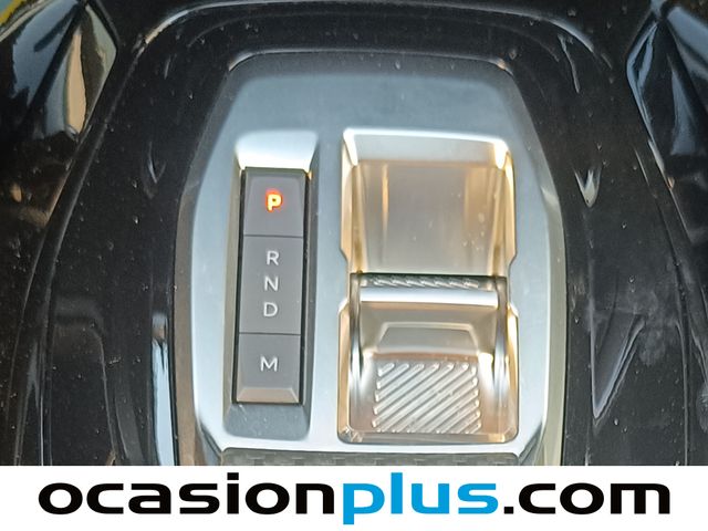 Peugeot 2008 GT Exclusive Hybrid 145 eDCS6 107 kW (145 CV)
