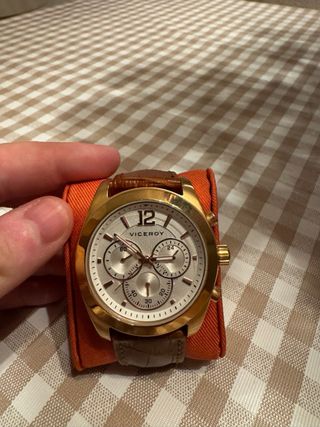 Reloj Viceroy Dorado y Marrón