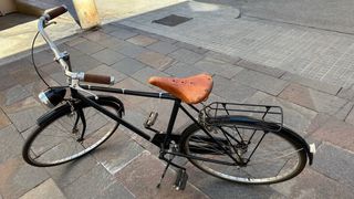 Bicicleta Vintage Negra con Sillín Brooks