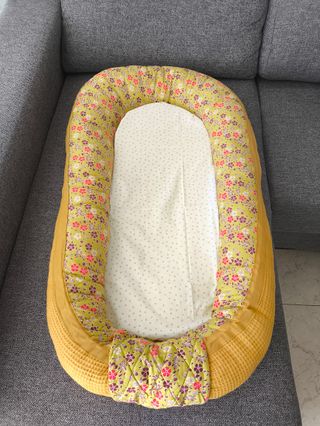Nido bebé+regalo colchón con funda a juego y prote