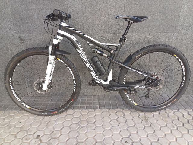 Bicicletta in carbonio Mendiz RX10 Premium