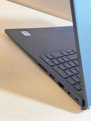Dell Vostro 15 3510 i5-10th / 16Gb / 256Gb