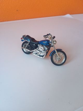 Moto Harley Davidson Azul