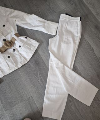 Traje de mujer blanco