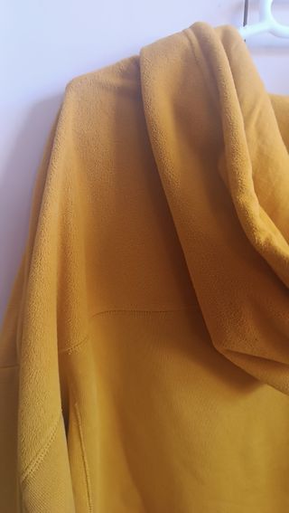 Sudadera Adidas capucha mostaza