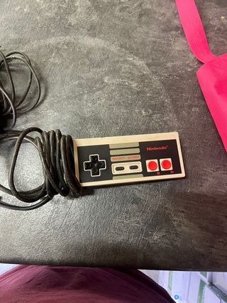 Nintendo NES Consola Beige/Gris más juego