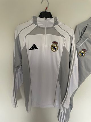 Chándal completo Real Madrid 2025/2026