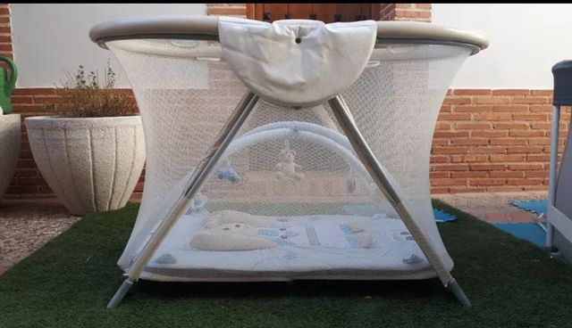 Parque infantil para bebés