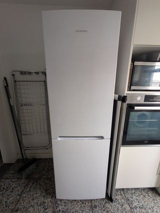 Nevera Daewoo Blanca