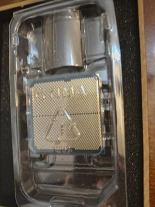 Procesador AMD Ryzen 7 9800X3D + AM5 Secure Frame 