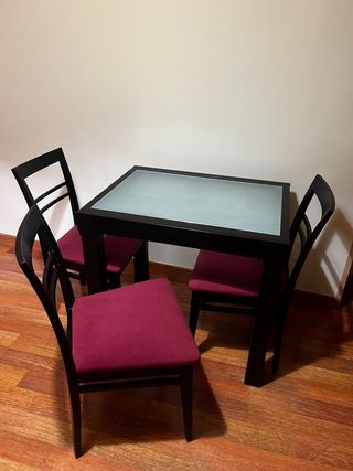 Mesa y 4 Sillas Comedor Cristal Negro
