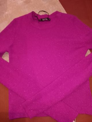 Camiseta Bershka rosa brillante 