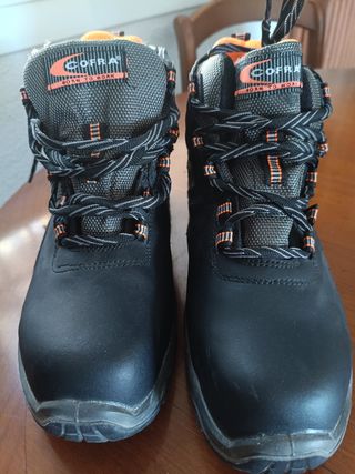 Botas de seguridad Cofra negras