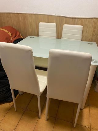 Comedor 4 sillas cristal y piel sintética