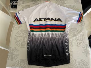 Maillot y culotte Astana Talla L