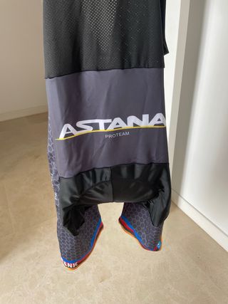 Maillot y culotte Astana Talla L