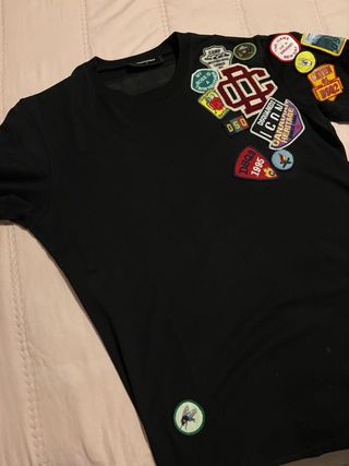 Camiseta DSQUARED2 Negra con Parches