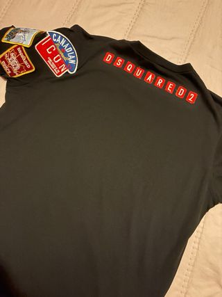 Camiseta DSQUARED2 Negra con Parches