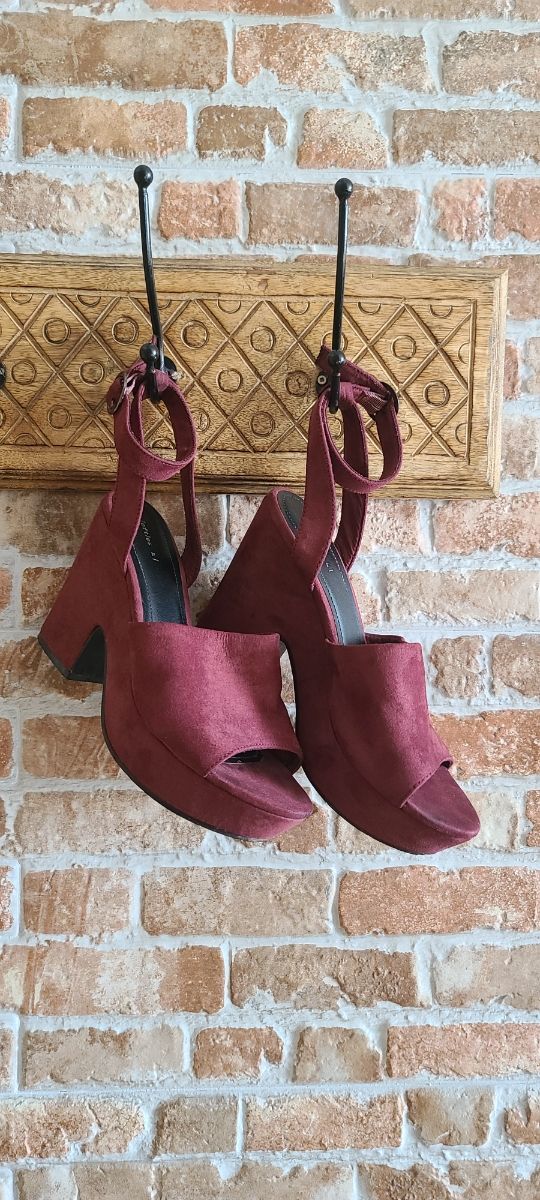 Sandalias plataforma burdeos