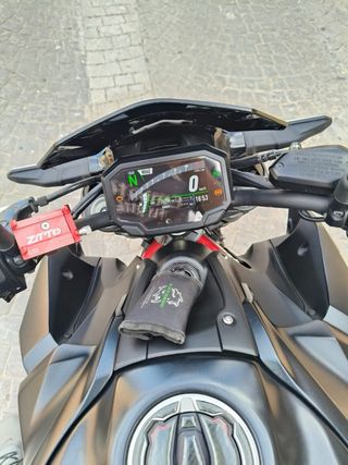 Kawasaki Z900 2021 Negra y Roja