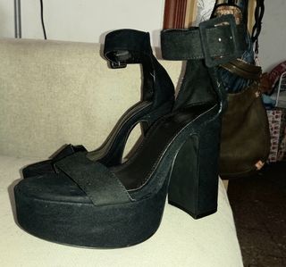 Sandalias de tacón ancho y plataforma