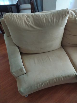 Sofá de 2 plazas beige