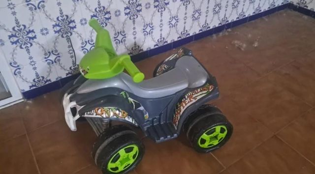 Moto Quad Infantil Feber