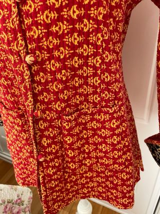 Chaqueta acolchada reversible botones y bolsillos