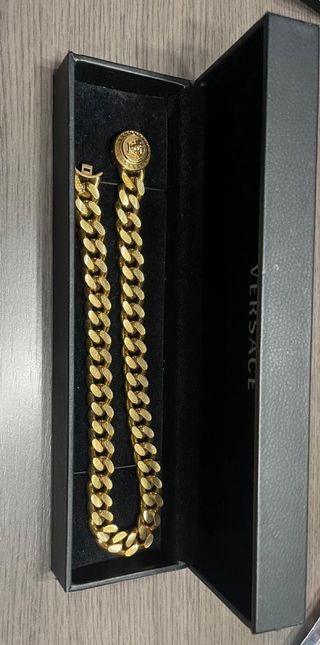 Collar Versace Medusa Dorado