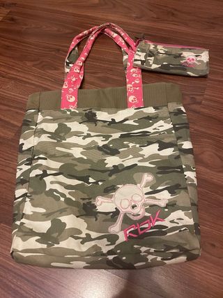 Bolso camuflaje con calavera y monedero