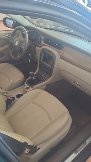 Jaguar X-Type 2005