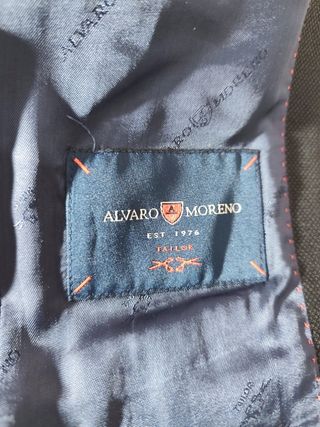 Traje Alvaro Moreno 