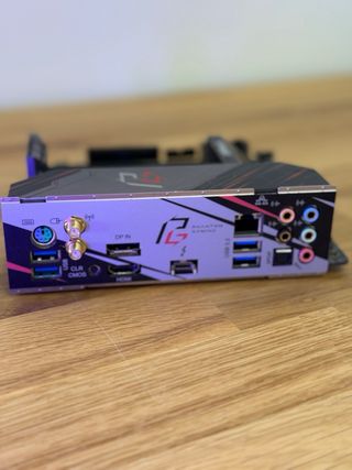 X570 PHANTOM ITX PIEZAS