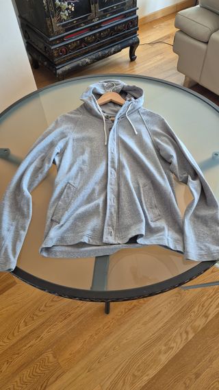 Sudadera Muji Gris con Capucha y Botones