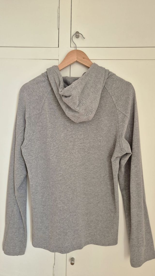 Sudadera Muji Gris con Capucha y Botones