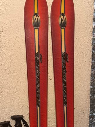 Esquís Carving Rossignol con Bastones