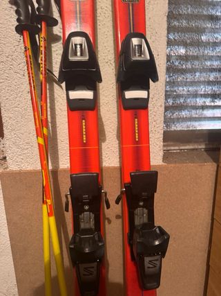 Esquís Carving Rossignol con Bastones