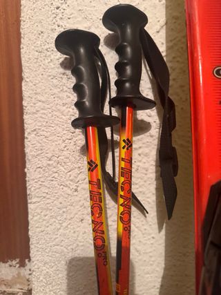 Esquís Carving Rossignol con Bastones
