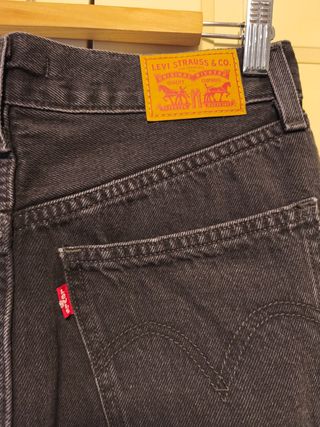 Falda Levi's Midi Vaquera Negra