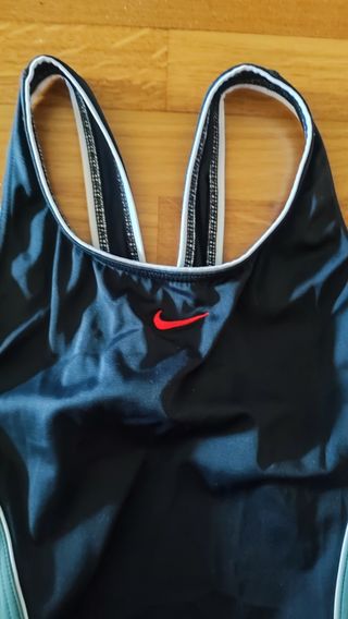 Bañador Nike Mujer Negro y Verde Talla M