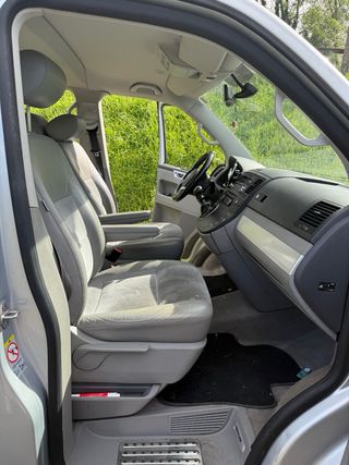 Volkswagen Multivan 2013