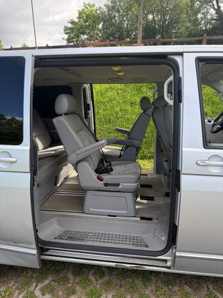 Volkswagen Multivan 2013