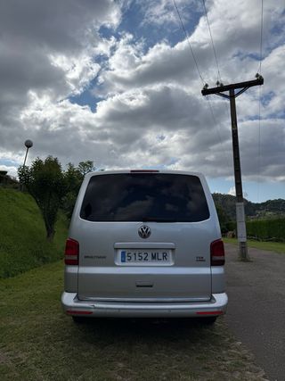Volkswagen Multivan 2013