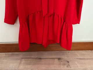 Mono corto rojo
