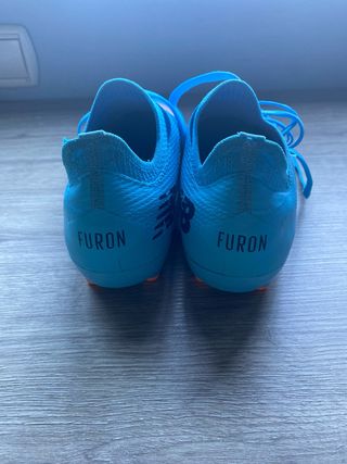 Botas fútbol New Balance Furon azules T42.5